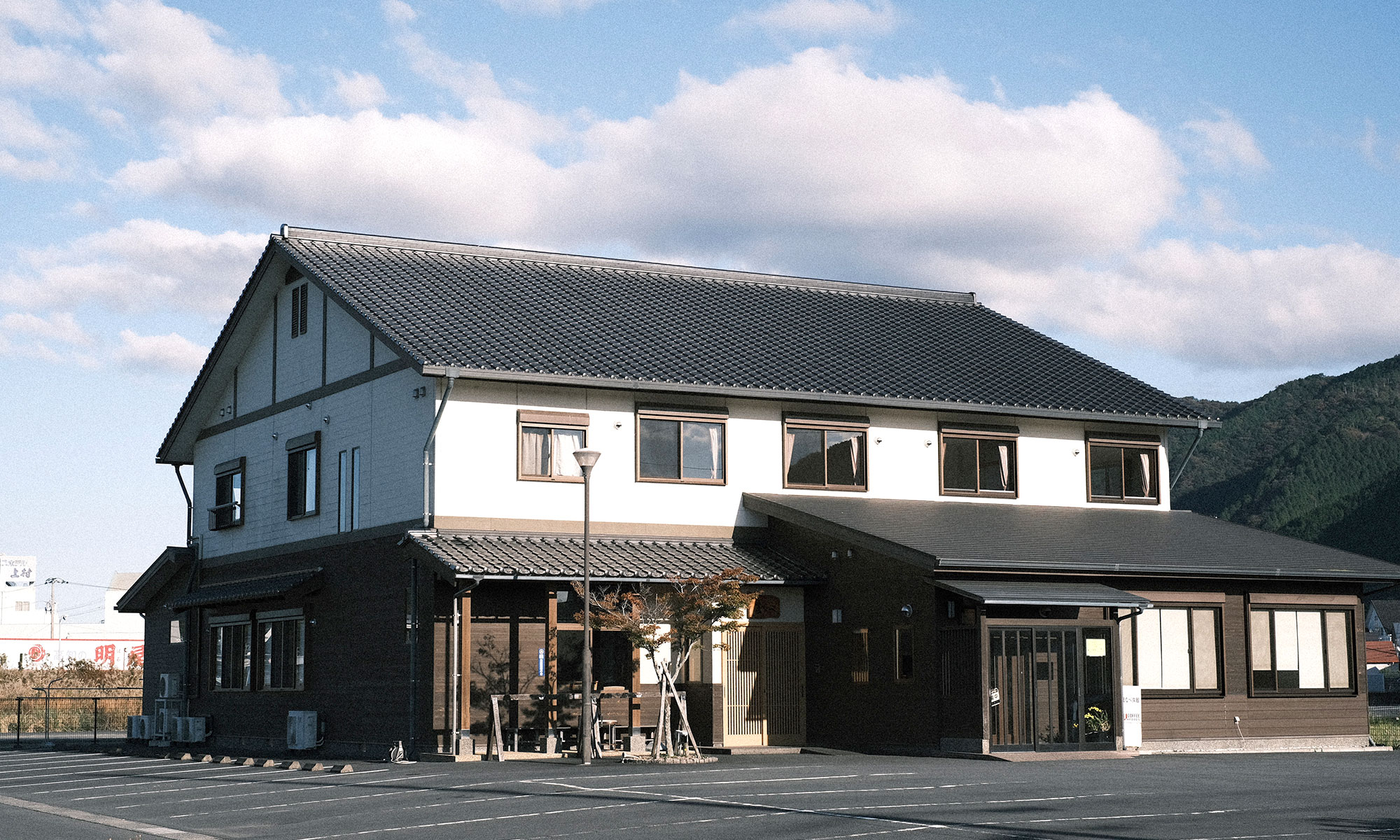 まなべ旅館