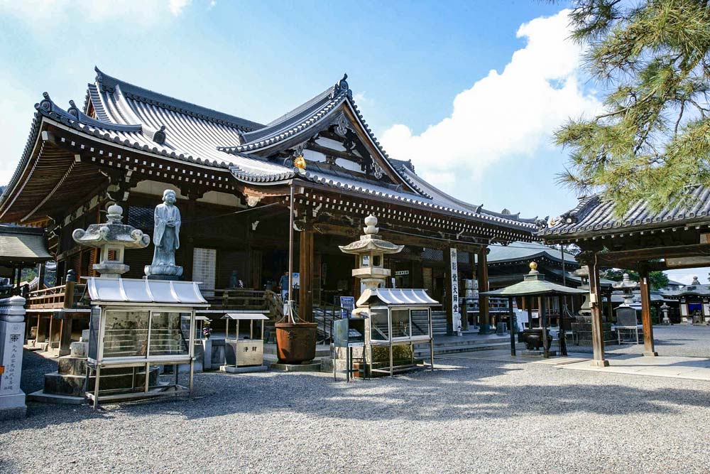 総本山善通寺